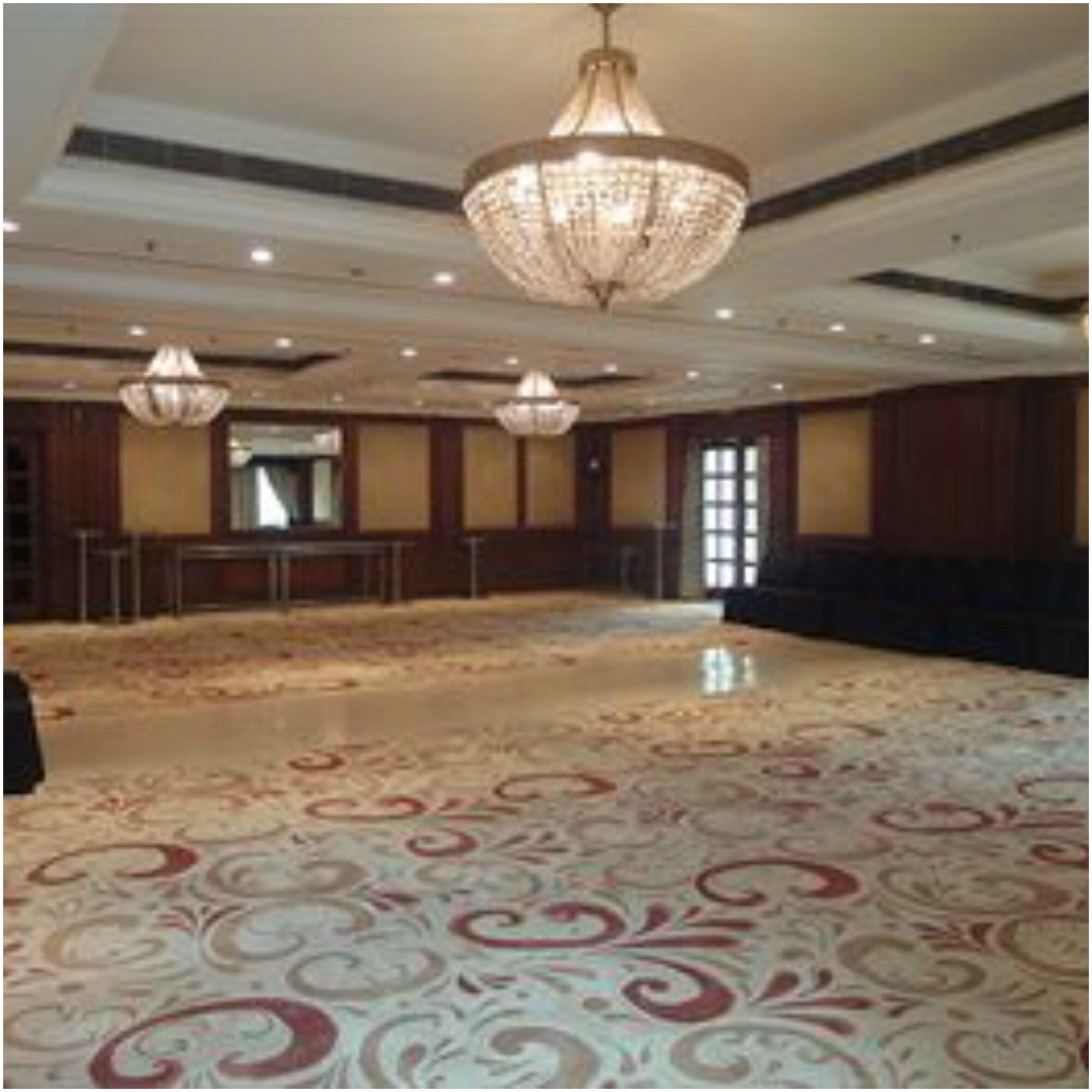 Radisson Hotel Bénarès Extérieur photo
